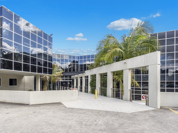 Click to view all images 13/11-13 Brookhollow Avenue Norwest NSW 2153 - Image 1
