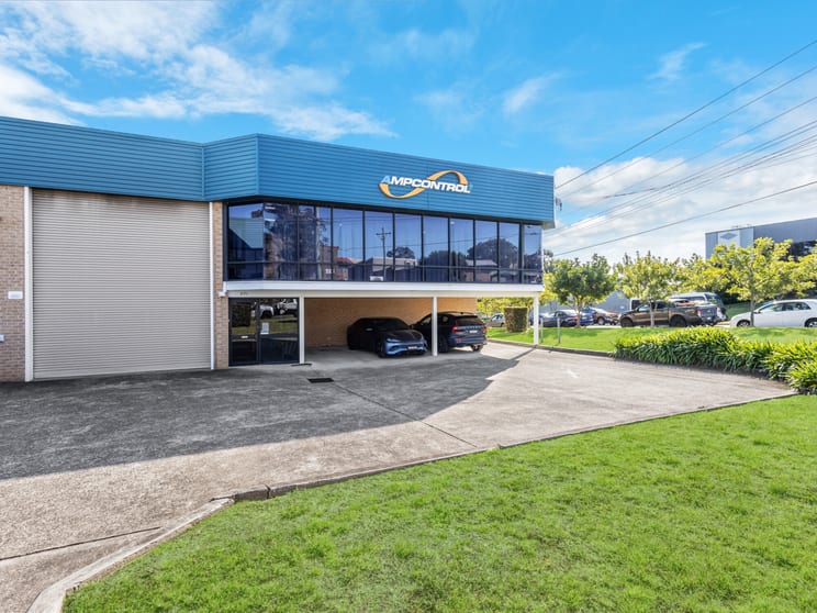 2/71 Prince William Drive Seven Hills NSW 2147 - Image 1