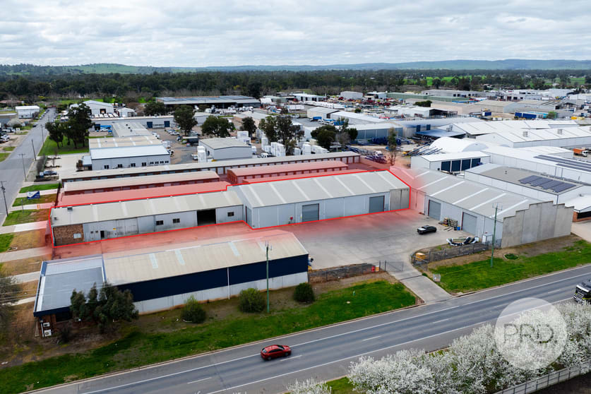 Click to view all images 11 Lawson Street East Wagga Wagga NSW 2650 - Image 2