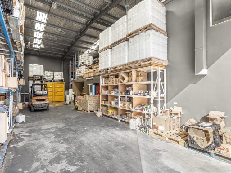 Click to view all images 3/15-17 Hallstrom Place Wetherill Park NSW 2164 - Image 2