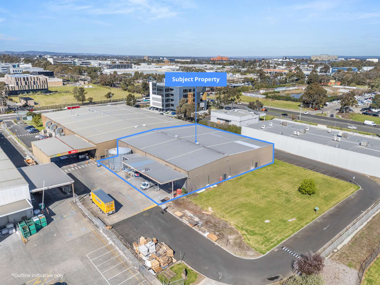 Click to view all images 195 Forster Road Mount Waverley VIC 3149 - Image 1
