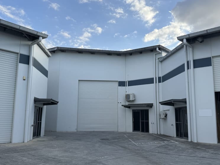 Click to view all images 15/55 Commerce Circuit Yatala QLD 4207 - Image 1