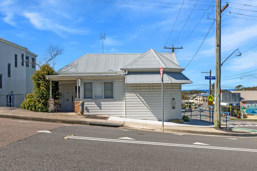Click to view all images 5/109 Ocean Street Dudley NSW 2290 - Image 1