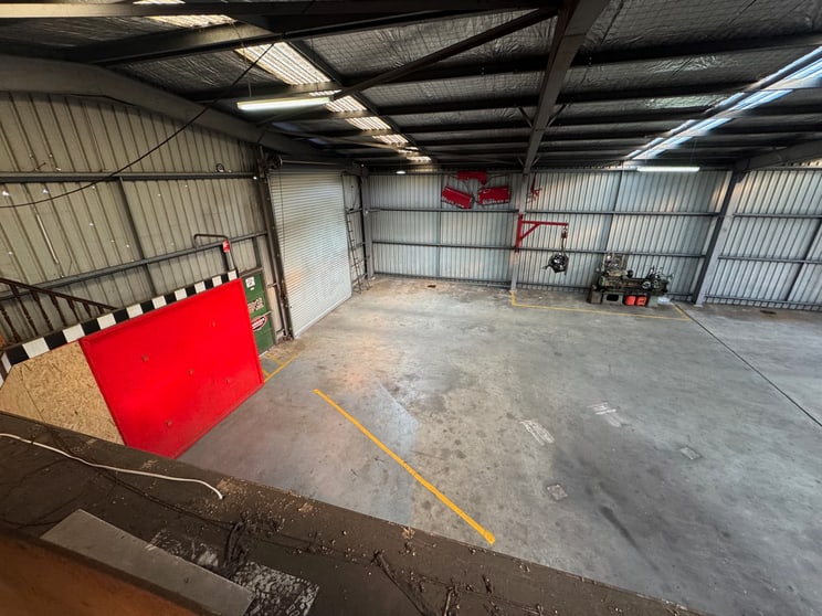 Click to view all images 1/104 Industrial Road Oak Flats NSW 2529 - Image 3