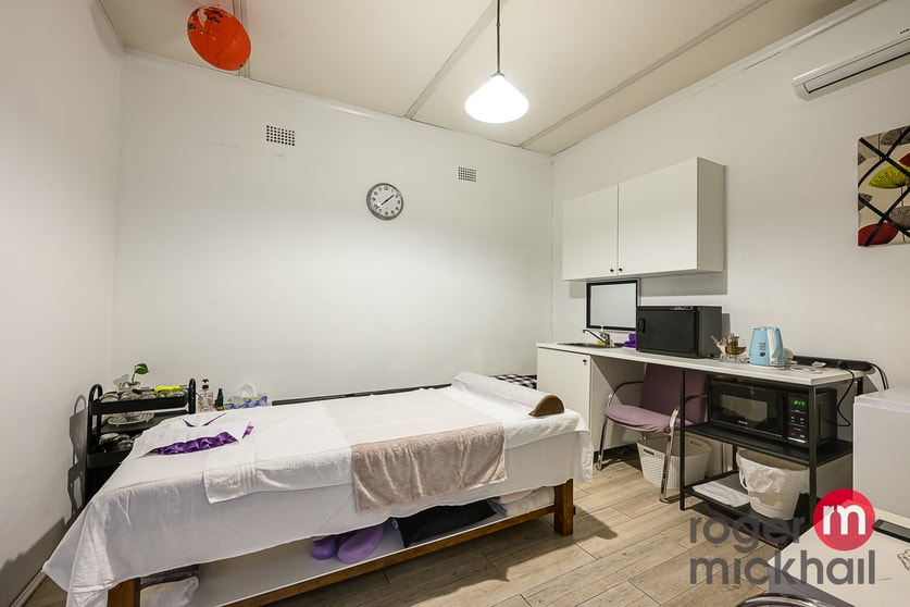 Click to view all images 6/171 Victoria Road Drummoyne NSW 2047 - Image 2