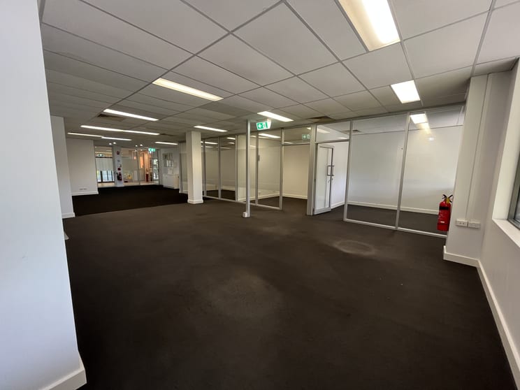 Click to view all images 4D/230 Shute Harbour Road Cannonvale QLD 4802 - Image 3