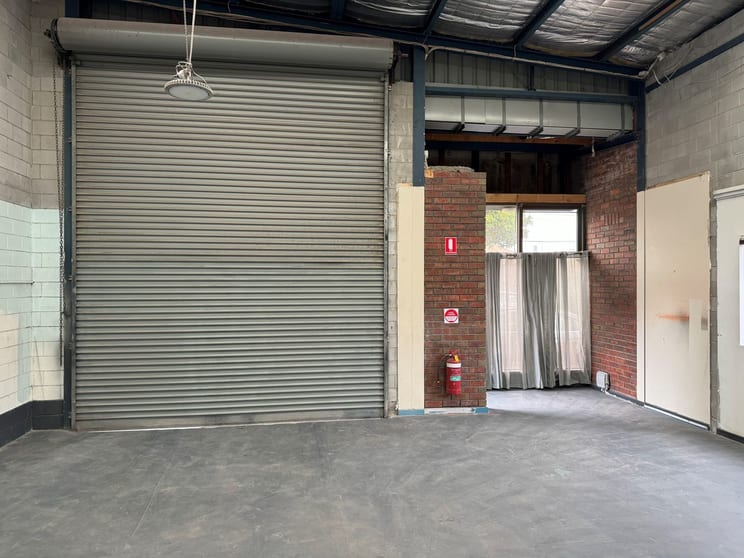 Click to view all images 5/84 Voltri Street Mentone VIC 3194 - Image 3