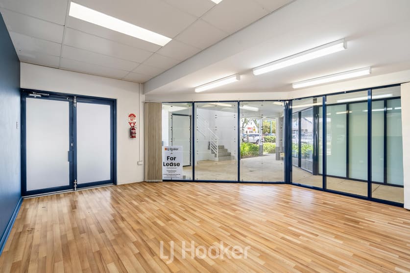 Click to view all images 4A/31-33 Dunn Bay Road Dunsborough WA 6281 - Image 3