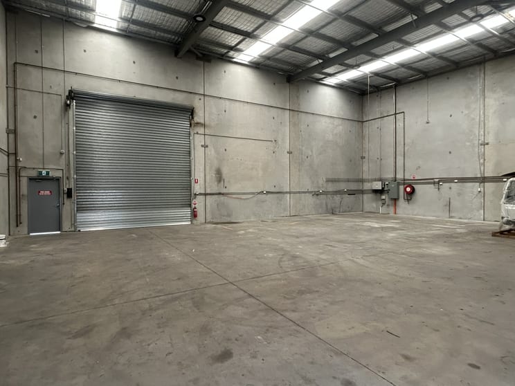 Click to view all images 11/28 Dunn Road Smeaton Grange NSW 2567 - Image 3