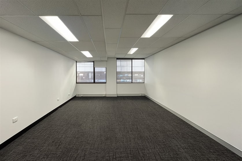 Click to view all images 161 Bigge Street Liverpool NSW 2170 - Image 3