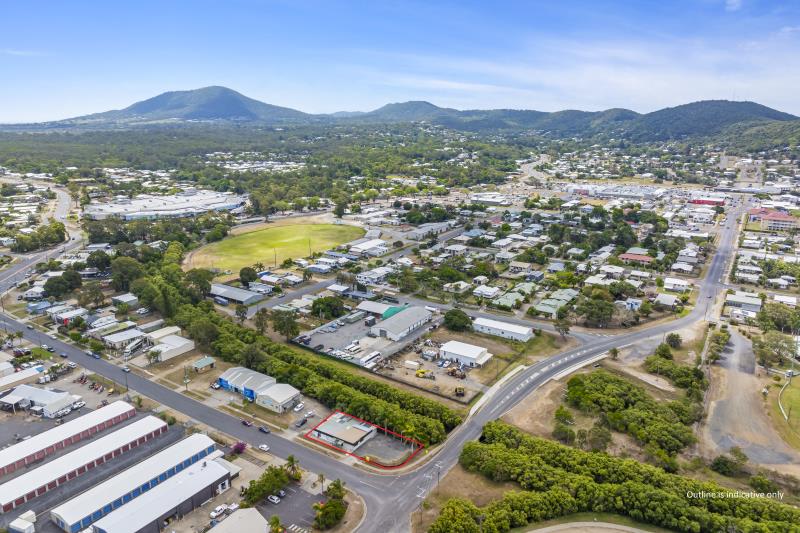 Click to view all images Sale or Lease/1 Charles Street Yeppoon QLD 4703 - Image 2