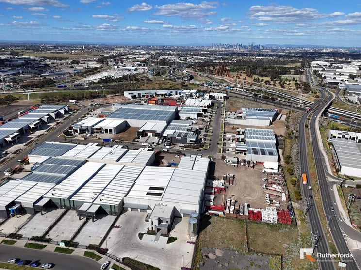 Click to view all images 73 Patch Circuit Laverton North VIC 3026 - Image 3