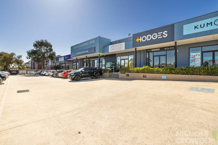 Click to view all images 2/121 Hall Road Carrum Downs VIC 3201 - Image 2