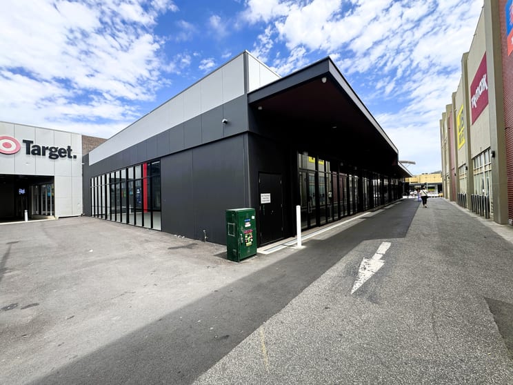 Click to view all images 482 KIEWA STREET Albury NSW 2640 - Image 2