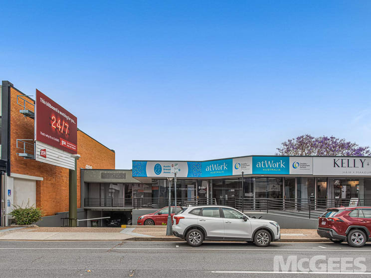 Click to view all images 3/426 Logan Road Stones Corner QLD 4120 - Image 3