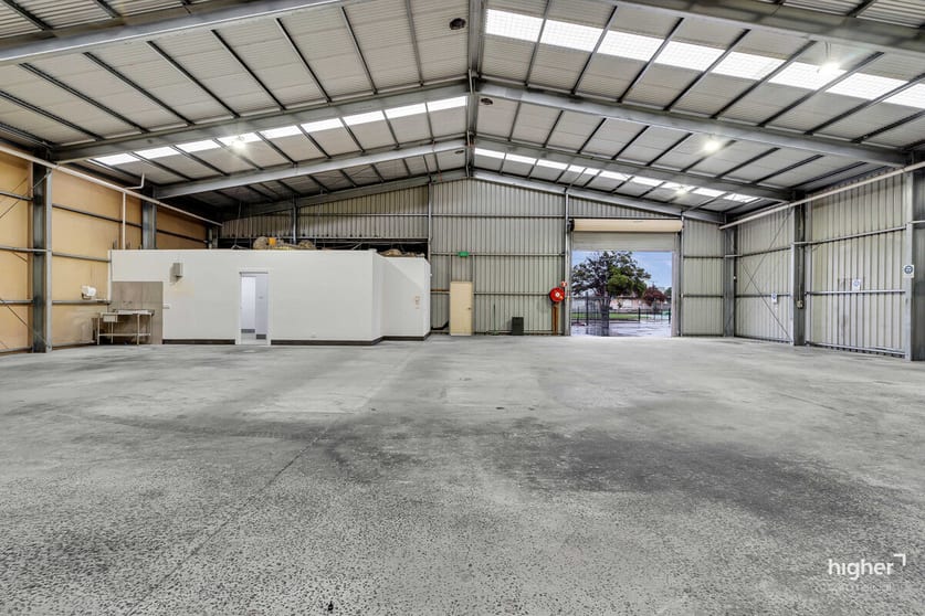 Click to view all images 9-11 Wingfield Road Wingfield SA 5013 - Image 3