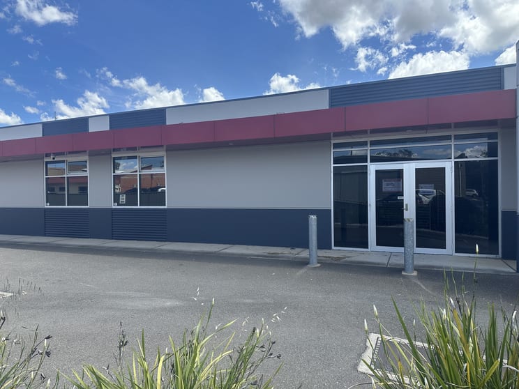 Click to view all images Unit 1/1 First Street Nuriootpa SA 5355 - Image 2