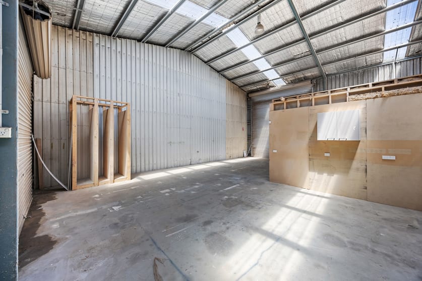 Click to view all images Shed 5/5 Trewin Street Wendouree VIC 3355 - Image 3