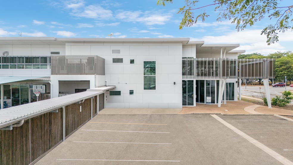 Click to view all images 745-747 Riverway Drive Thuringowa Central QLD 4817 - Image 3
