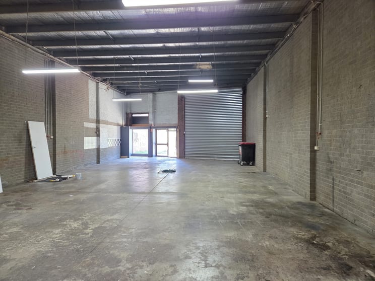 Click to view all images 2/87 Newlands Road Coburg North VIC 3058 - Image 3