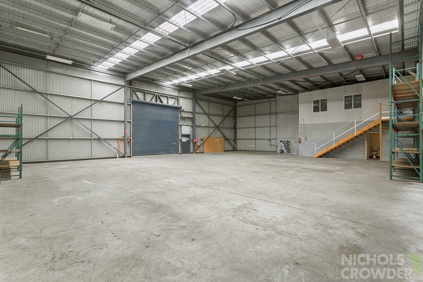 Click to view all images 3/4 Satu Way Mornington VIC 3931 - Image 3