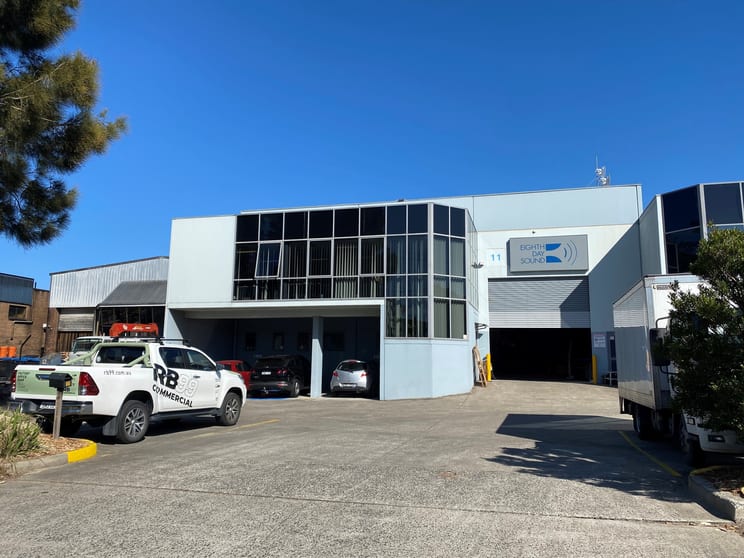Click to view all images 11 Resolution Drive Caringbah NSW 2229 - Image 2