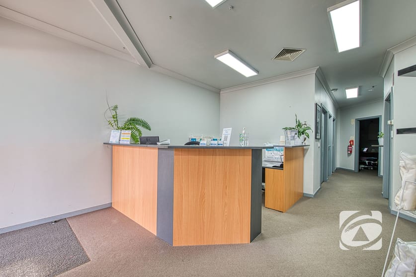 Click to view all images 5/6-8 Langmore Lane Berwick VIC 3806 - Image 3