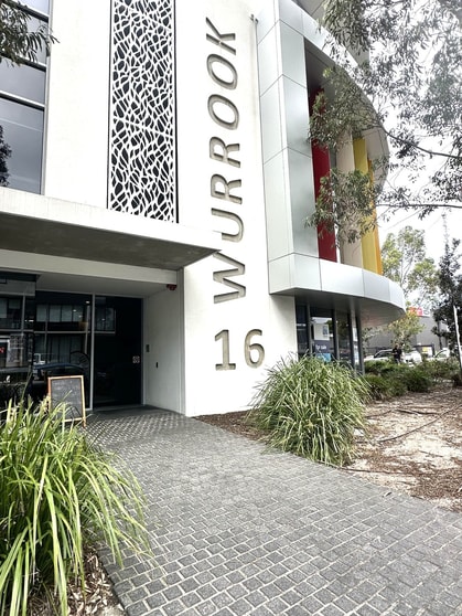 Click to view all images Suite 4/16 Wurrook Circuit Caringbah NSW 2229 - Image 2