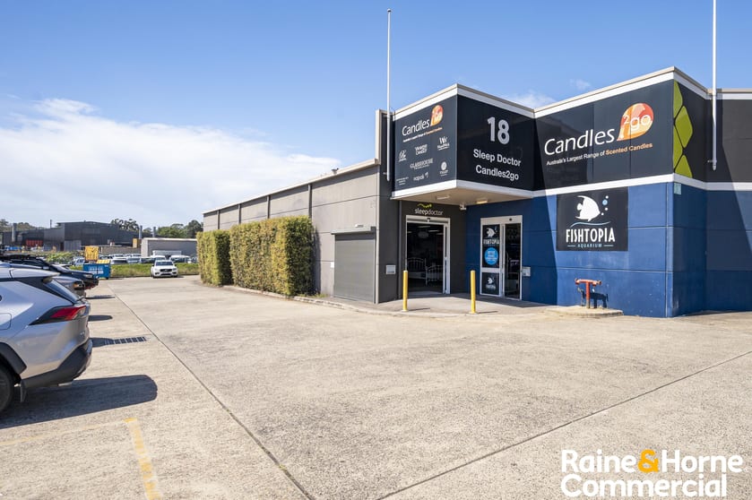 Click to view all images Unit 2/18 Blaxland Road Campbelltown NSW 2560 - Image 1