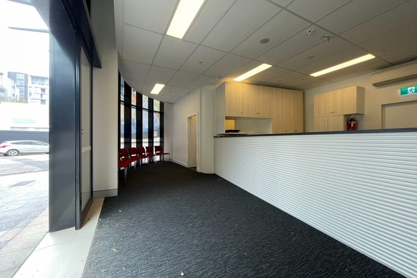 Click to view all images 2/1 Treacy Street Hurstville NSW 2220 - Image 2