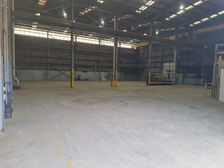 Click to view all images 221 Colchester Road Kilsyth VIC 3137 - Image 2