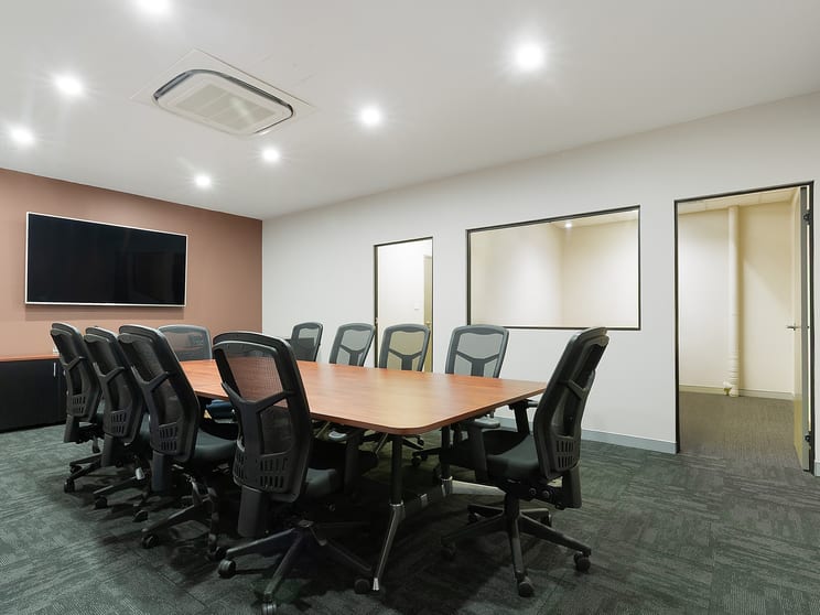 Click to view all images Unit 2/256J New Line Road Dural NSW 2158 - Image 3