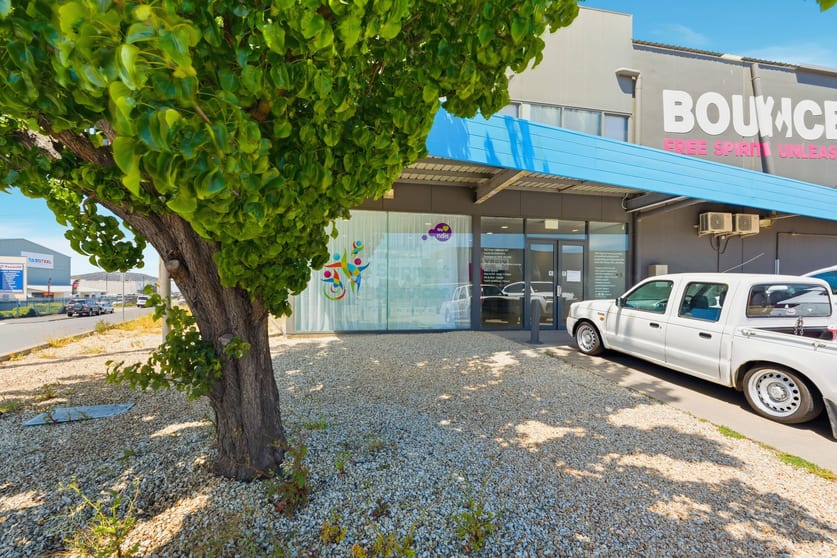 Click to view all images 1 Linear Court Derwent Park TAS 7009 - Image 1