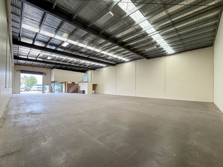 Click to view all images 22 Northview Drive Sunshine West VIC 3020 - Image 3