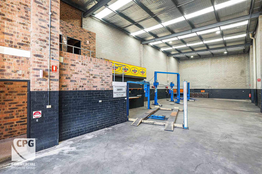 Click to view all images Unit 3/206 Box Road Miranda NSW 2228 - Image 2