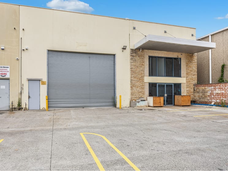 Click to view all images 5/5 Viscount Place Warwick Farm NSW 2170 - Image 1