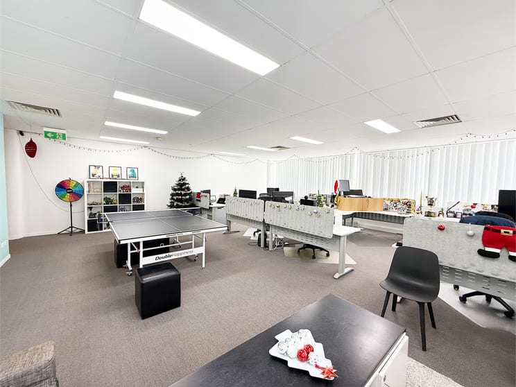 Click to view all images 15B/10 Old Chatswood Road Springwood QLD 4127 - Image 3