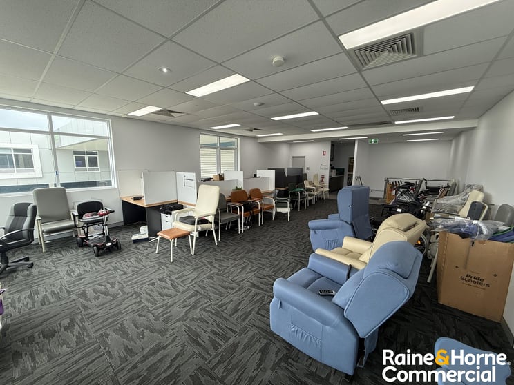 2/6 Heald Road Ingleburn NSW 2565 - Image 3