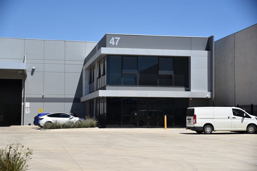 Click to view all images 47 Pauljoseph Way Truganina VIC 3029 - Image 3