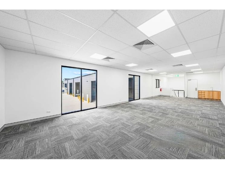 2/113 Jardine Drive Redland Bay QLD 4165 - Image 2