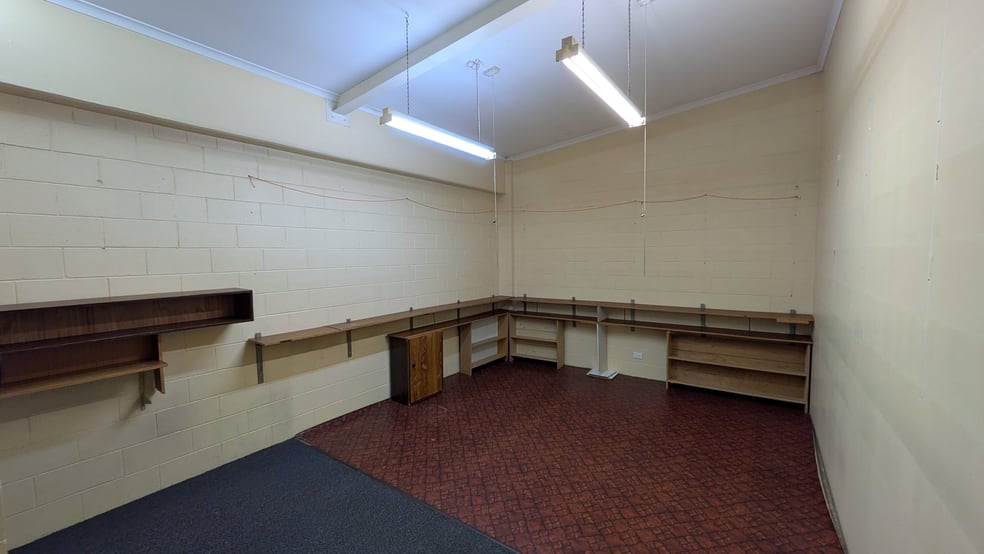 Click to view all images Shop 2/151 William Street Devonport TAS 7310 - Image 3