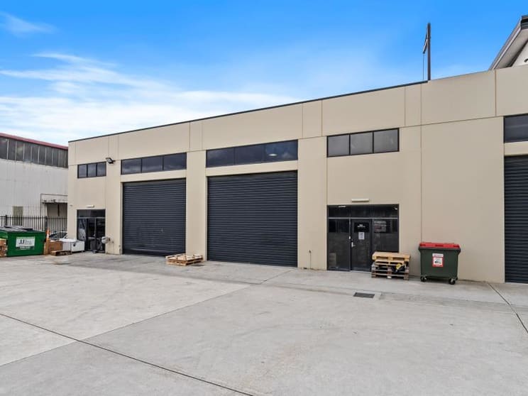 Click to view all images Unit 2/9 Farley Street Glenorchy TAS 7010 - Image 2
