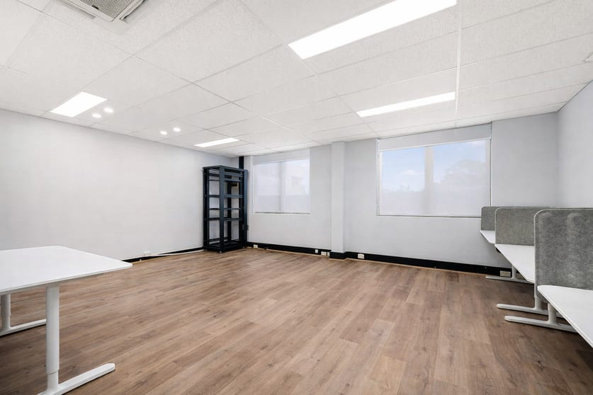 Click to view all images 6/11 Forest Rd Hurstville NSW 2220 - Image 2