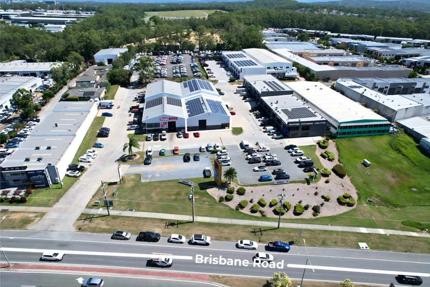 Click to view all images Unit 1 354 Brisbane Road Arundel QLD 4214 - Image 1