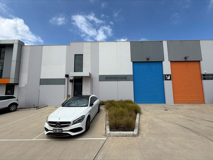 Click to view all images 15 Sullivan Street Moorabbin VIC 3189 - Image 3