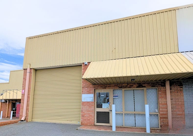 Click to view all images Unit 4a/19 Kent Way Malaga WA 6090 - Image 1