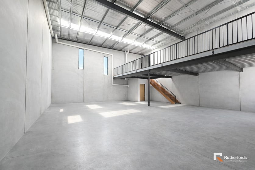 Click to view all images 5 Star Circuit Derrimut VIC 3026 - Image 2