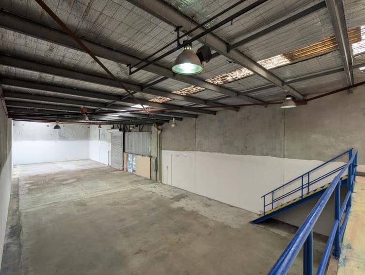 Click to view all images Unit 7/51 Buckingham Drive Wangara WA 6065 - Image 3