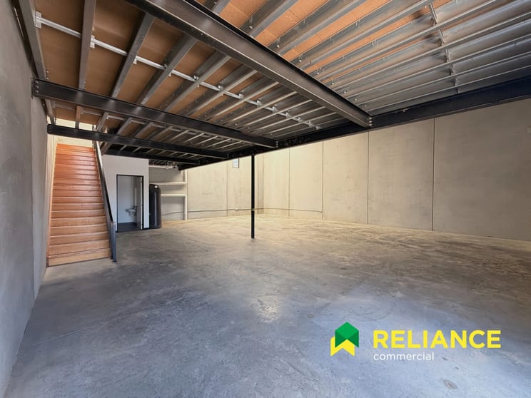 Click to view all images 11 Star Circuit Derrimut VIC 3026 - Image 3