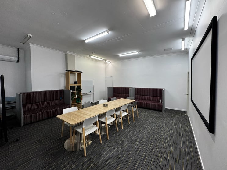 Click to view all images 2 Kent Street Belmore NSW 2192 - Image 2